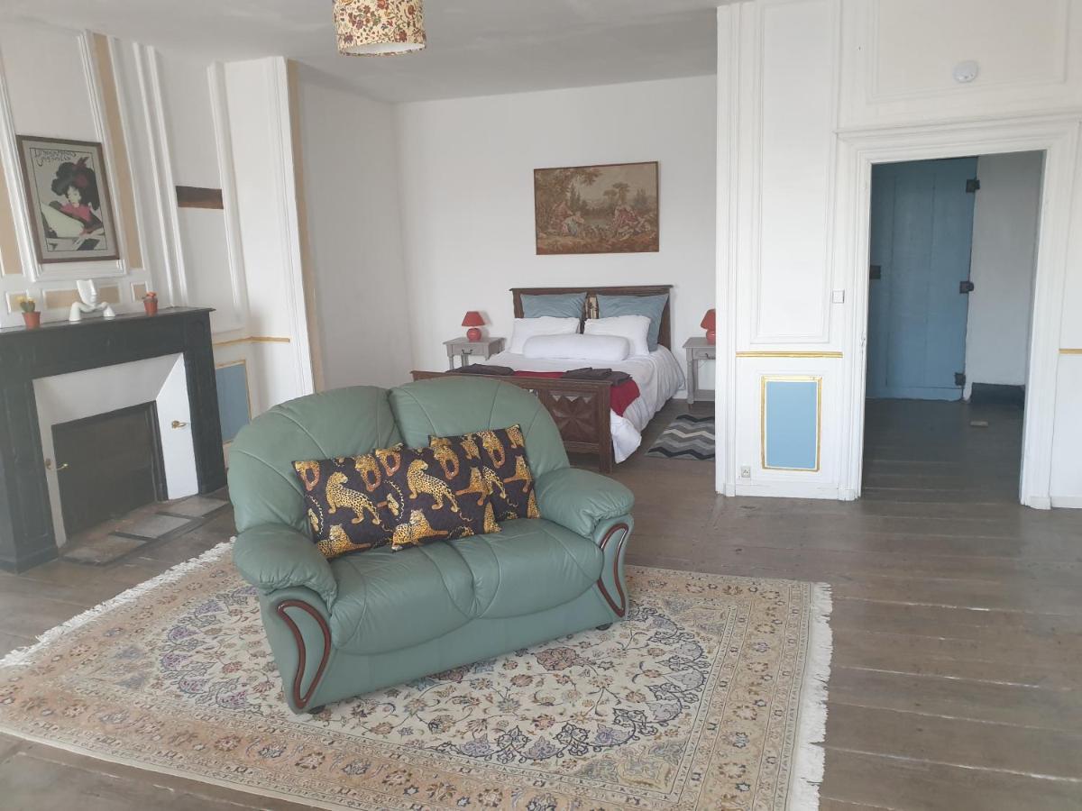 Le Chateau Chateauponsac